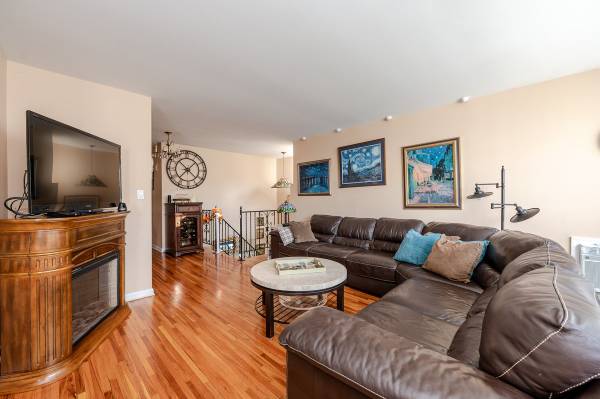 $3,450 / 3br - 1058ft2 - APARTMENT FOR RENT (Bronx)63945497360259123