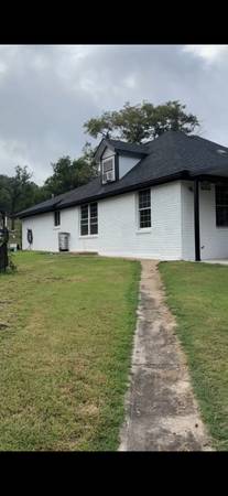 $325,000 / 3br - 1653ft2 - 3 bedroom 2 bath house on 1.2 acres (Killeen)63806837181699122