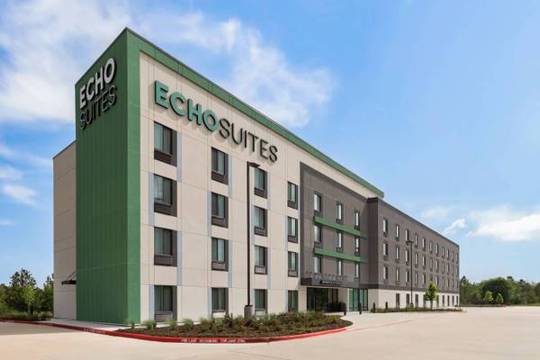 Elevators, On-Site Guest Laundry, Mobile Check-in 1