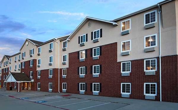 $389 / 1br - Weekly Specials with No Lease Commitment! (3401 N Central Expy N, McKinney, TX)63796476967297121
