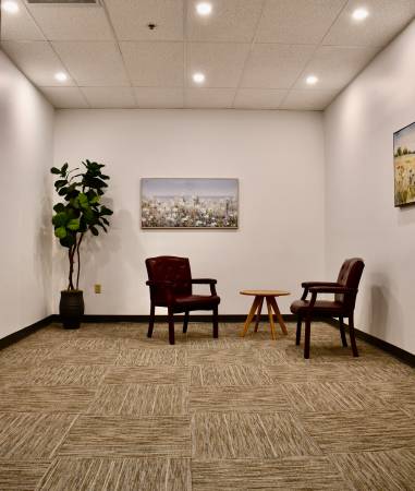 $550 / 205ft2 - Oficina privada en ubicación deseable, todos los servicios incluidos (Beverly)63655235945347120