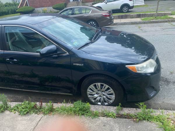 Toyota Camry Hybrid 2014 - $4,000 (Haverhill)63615272973315121