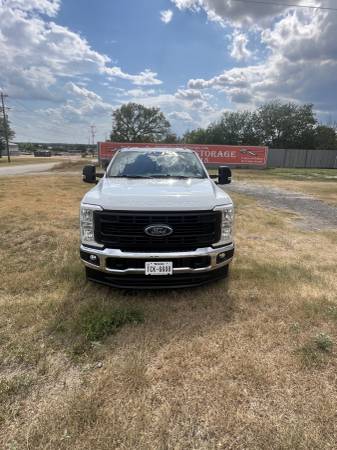 2023 F-350 DUALLY CABINA DE CREW DIÉSEL 4X4 - $47,500 (GONZALES)63439319501315122