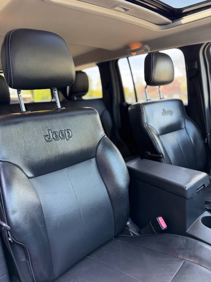 2012 Jeep Liberty 1 Owner!!