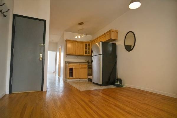 $3,200 / 2br - 🌟 Dormitorios con cama king en Bushwick ideal! ¡Ubicación increíble! (Bushwick)63689752157057120