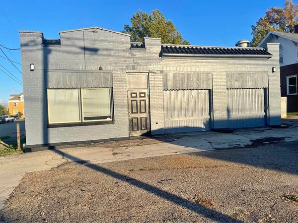 COMMERCIAL BUILDING PRIME LOCATION PIZZA SHOP BEAUTY SALON RETAIL STOR 1