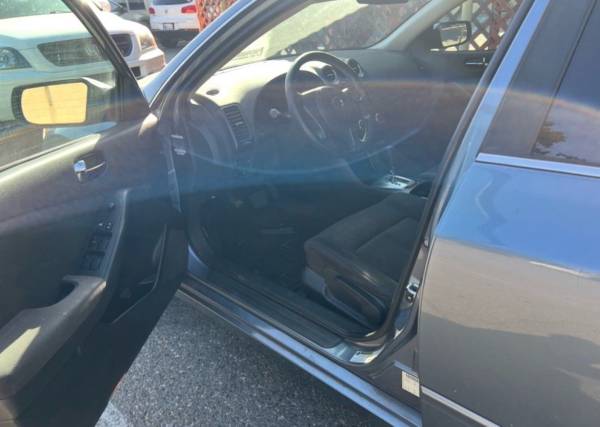 2011 Nissan Altima - $2.650 (San José)63477433903617123