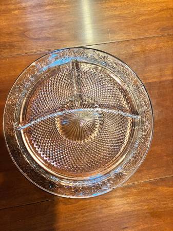 8 beautiful segmented vintage plates 1