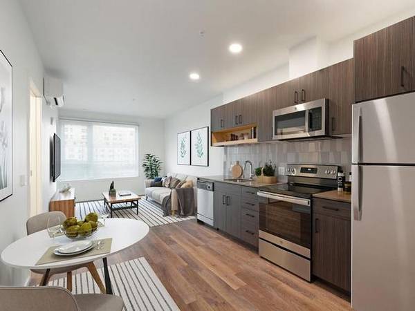 $1,424 / 424ft2 - 12 Weeks Free! Pet-Friendly, Modern Homes at BEAM Apartments (International District)63884893296897120