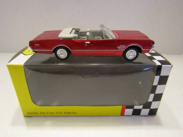 MTH Railking 1/43 Die Cast Oldsmobile 1966 1