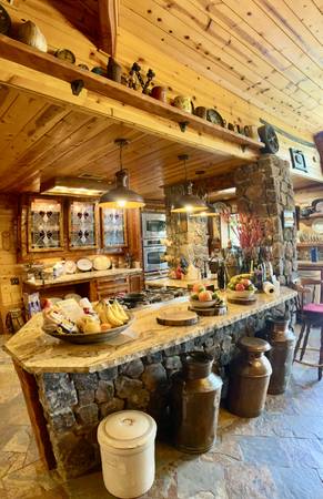 $900 / 1br - Profesional Médico de Viaje Habitación Privada Increíble / Entrada Privada (Redding, CA)63972532764547124