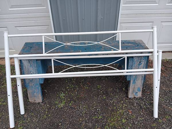 Bed frame 1