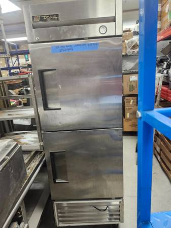#43-1 DOOR FREEZER by TRUE 1