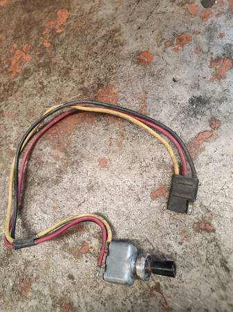 63/64 GALAXIE TAILGATE WINDOW/ CONV TOP SWITCH 1