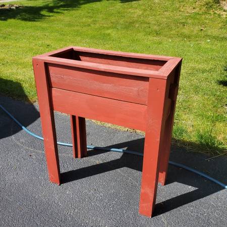 Cedar Raised Garden Bed / Elevated Planter Box 26” x 13” x 30.5” 1
