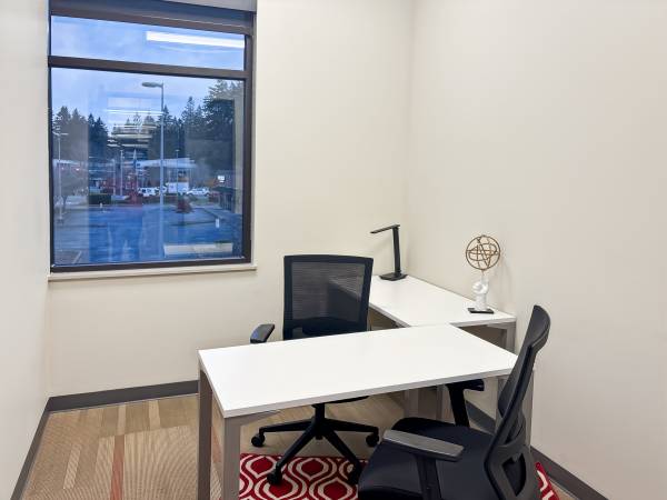 Inspiring small office – Move In and Get Started 1
