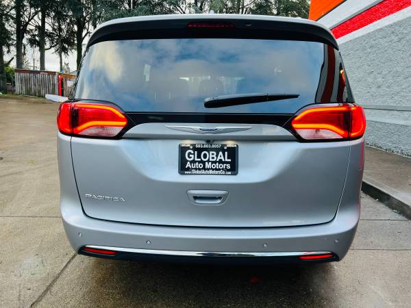 2020 CHRYSLER PACIFICA TOURING V6 64K.MI.LOADED MINIVAN***SALE*** - $19,800 (PORTLAND OREGON)63498508003203124