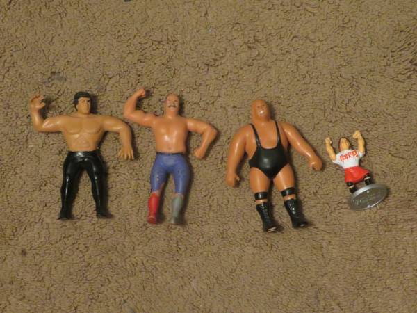 Lot of WWF Bendies figures 1
