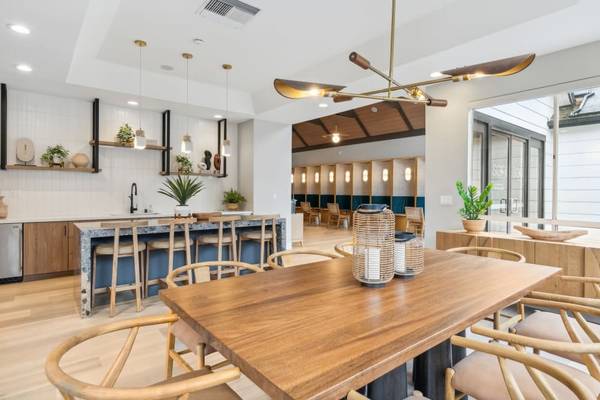 $2,896 / 2br - 934ft2 - 2 Heated Swimming Pools, Dishwasher, 2/BD (3500 Windrift Way, Oceanside, CA)63845974902147121