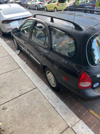 Hyndai Elantra $1750 automático 1998 - $1,75063616460625537122
