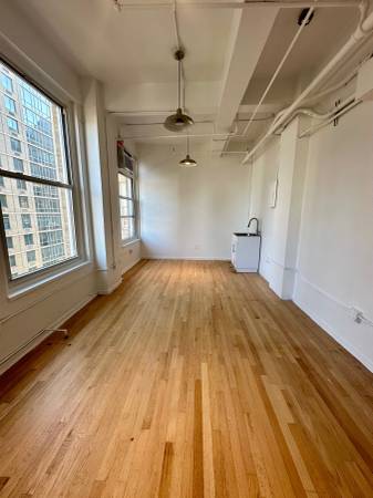 $2,380 SALÓN DE BELLEZA O OFICINA REGULAR EN MIDTOWN WEST ***SIN COMISIÓN (Midtown West)64033635647874120