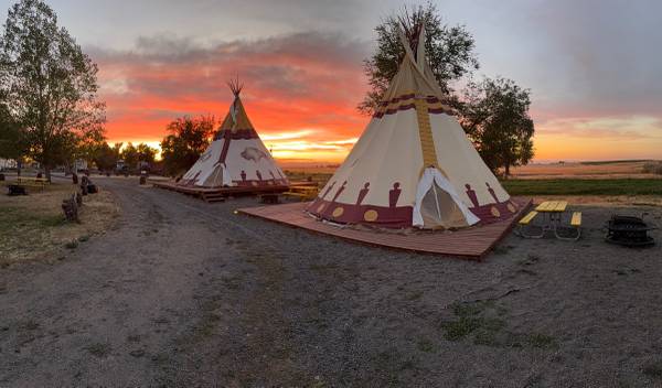 $1 Redmond/Central Oregon KOA Holiday (Culver)63839289387011120