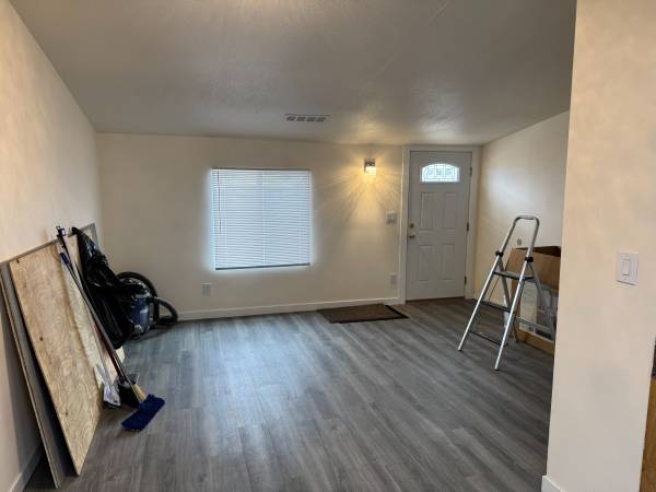 $1,800 / 3br - 3Hab/2Baño Casa - Lado Oeste de Española (Espanola)63659815665281121