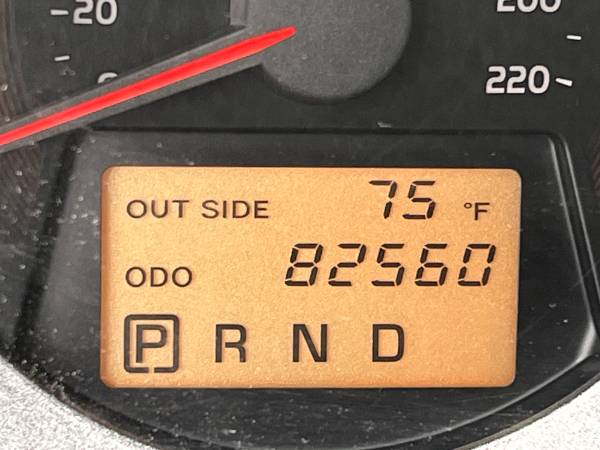2007 Toyota RAV4 AWD, pocos kilómetros, 82K millas originales - $5.500 (QUEENS)63437716398209122