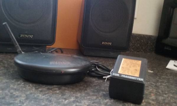 ADVENT wireless speakers 1