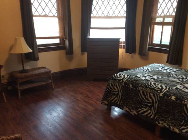 Room for rent 1