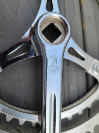 Excellent campagnolo Chainring. - $60 (South ozone Park)63471378555907121
