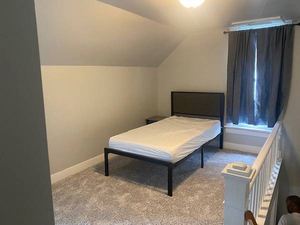 $825.00 / 1br - Cozy 1 Bedroom Semi-open Loft Room in Lafayette | Available NOW | $82563982418043779121