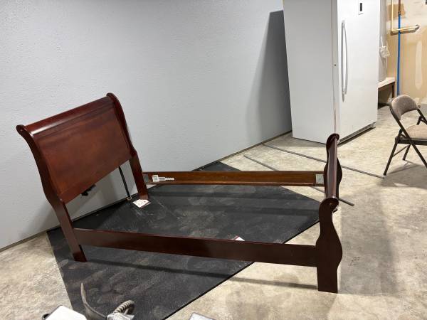 Sleigh Bed Single Frame 1