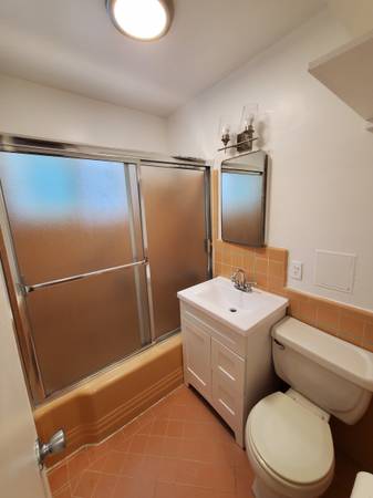 $1,950 / 1br - 650ft2 - Vintage 1bdrm 1bth apt in West Hollywood/ Los Angles  for rent (West Hollywood)63840113104771120