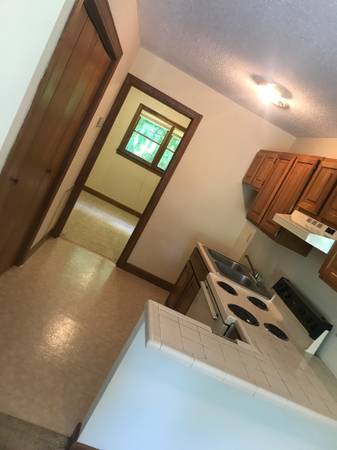 $825 / 1br - 550ft2 - Un dormitorio cerca de ETSU (Johnson City)63847330106243122
