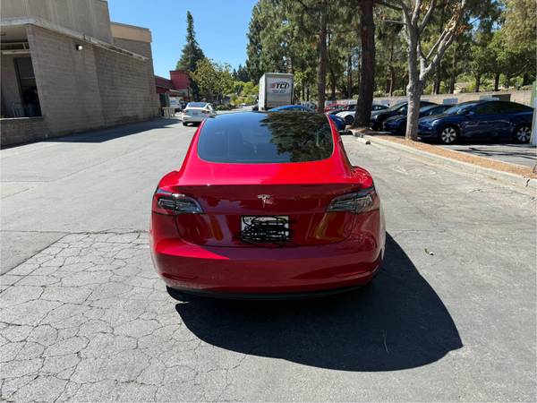 🚗 2023 Tesla Model 3 – Red – 260-Mile Range – Excellent Condition! 🔋 - $28,000 (sunnyvale)63478410619777124