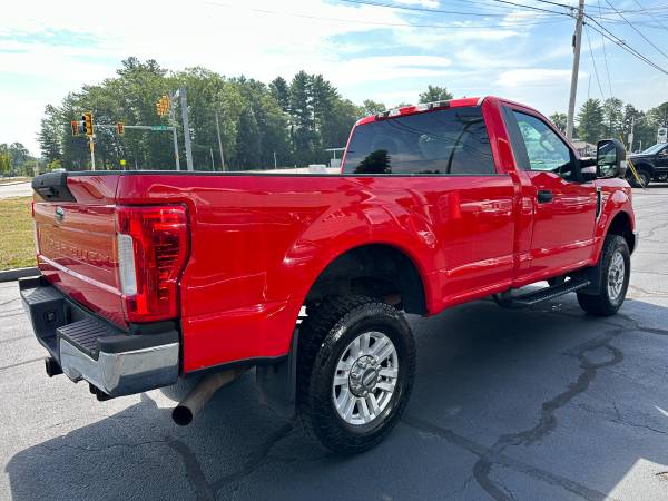 ** 2017 FORD F350 SUPER DUTY CABINA REGULAR XLT 1 DUEÑO 4X4 ** - $19,500 (WALSH CAMIONES Y AUTOS)63472233003139124