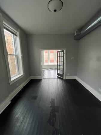 $1,850 / 2br - Pilsen 2 bed 1 bath (Pilsen)63898858032258122