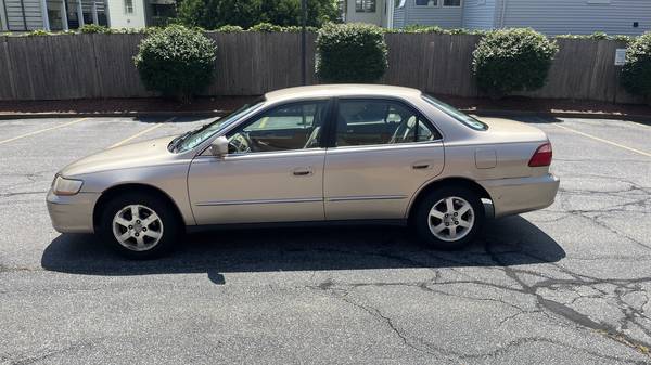 2000 Honda Accord SE 111,000 millas - $2,600 (Arlington)63623667029891120