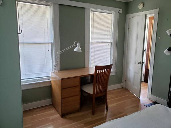 $2,750 / 5br - Westside House for Rent // 5 Bedrooms - 2 Baths // Utilities Included (Binghamton)64035576681217120