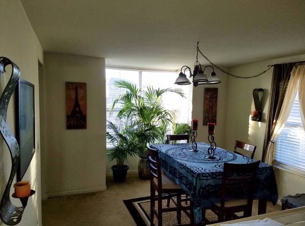 $795 / 4br - Gran Habitación/techos altos (santa rosa)63994100842370121