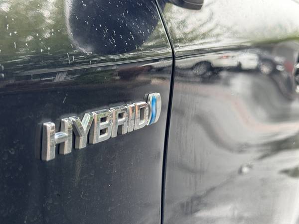 2010 Prius III - $5,800 (Mercer Island)63470764267649123
