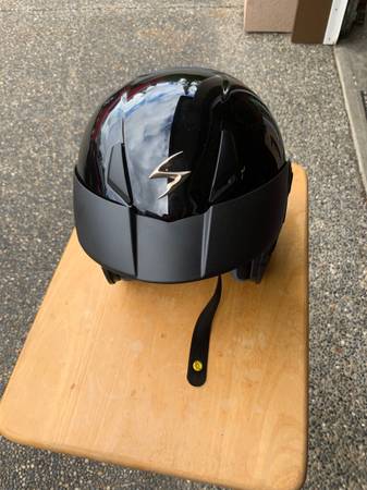 Male motorcycle helmut 1