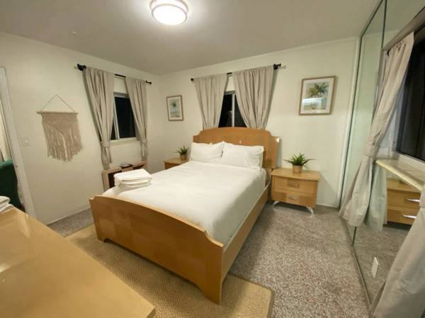 $549 / 1br - 500ft2 - DISCOUNTED WEEKLY RATES STEPS TO BEACH AVAIL NOW!! (Deerfield Beach)64049454519297124