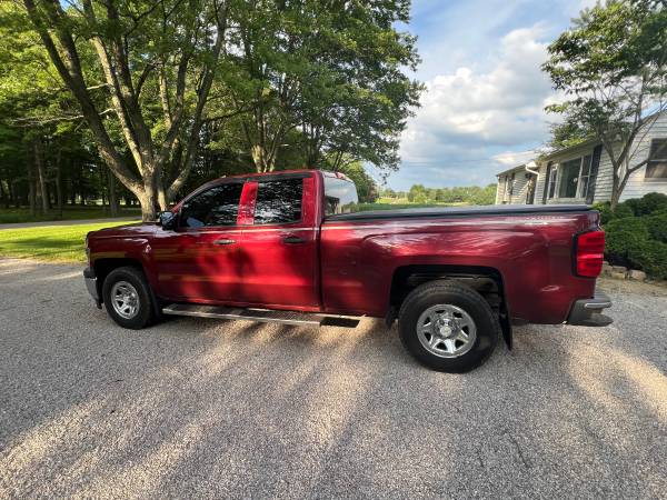 2014 Chevy Silverado 1500 dbl cab 4x4 low miles - $17,300 (Alliance)63625248734721123