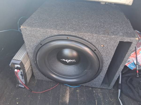 Skar 15 audio in box with amp 1