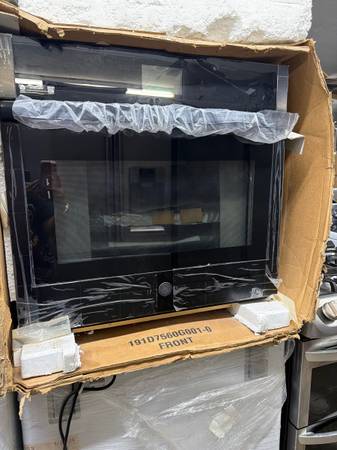 Brand new GE smart black electric single oven 30”w 1