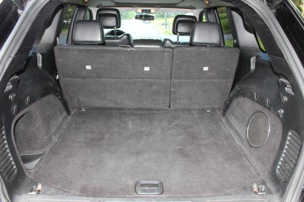 2012 Jeep Grand Cherokee Laredo - $10,950 (Herndon)63616712751873123