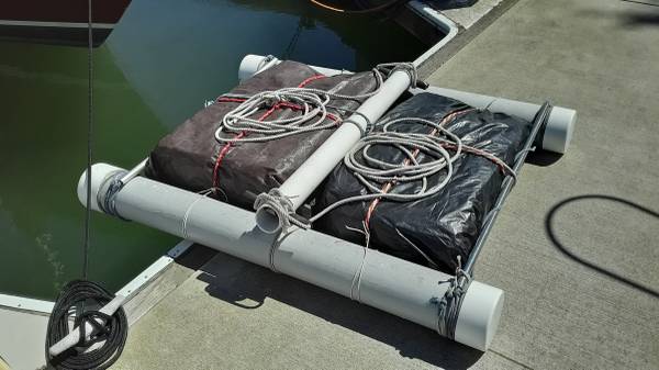 dinghy float for dockside use/vessel store, rainproofing 1