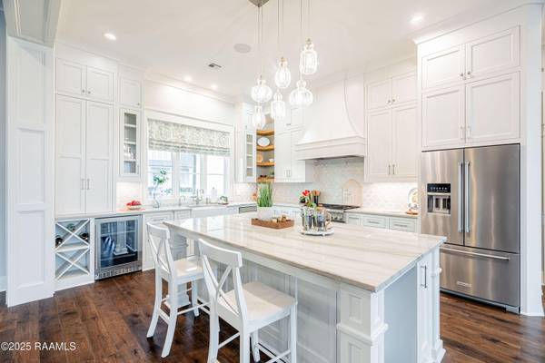 $925,000 / 4br - 2608ft2 - Luxury meets modern living in Vineyard Subdivision! (Lafayette)63857517276801121